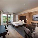 Familotel Schreinerhof Hotel 4*