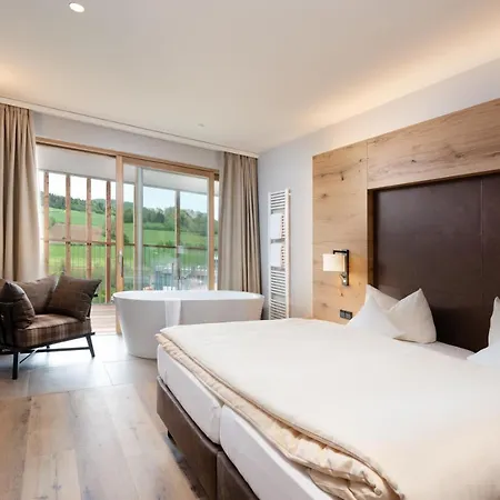 Familotel Schreinerhof 4*