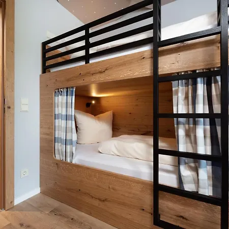 Hotel Familotel Schreinerhof 4*