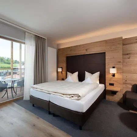 Hotel Familotel Schreinerhof 4*