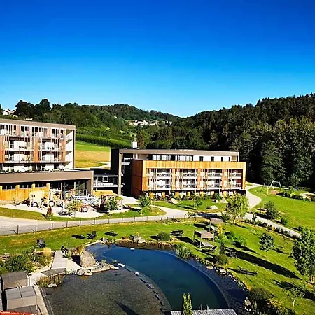 Schreinerhof 4*