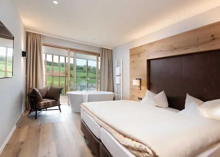 Familotel Schreinerhof 4*